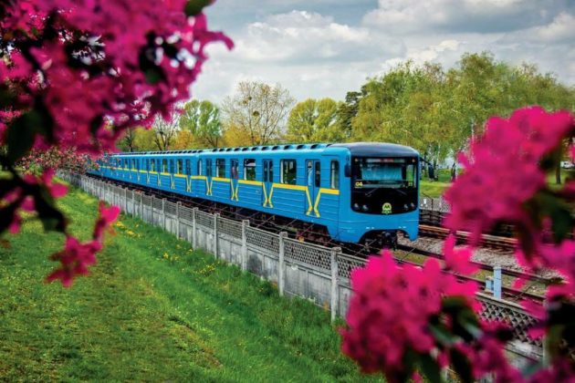 У метро Києва доведеться довше чекати поїзди – що сталось