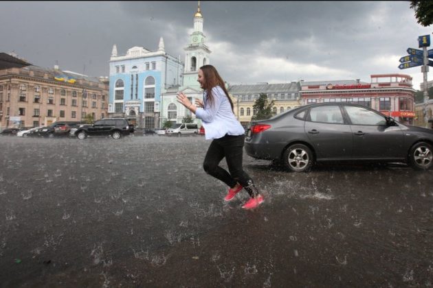 У Києві дощитиме і гримітиме кілька днів