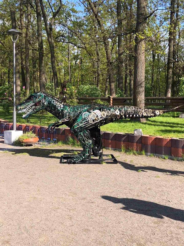 металеві динозаври, скульптури, Буча, парк