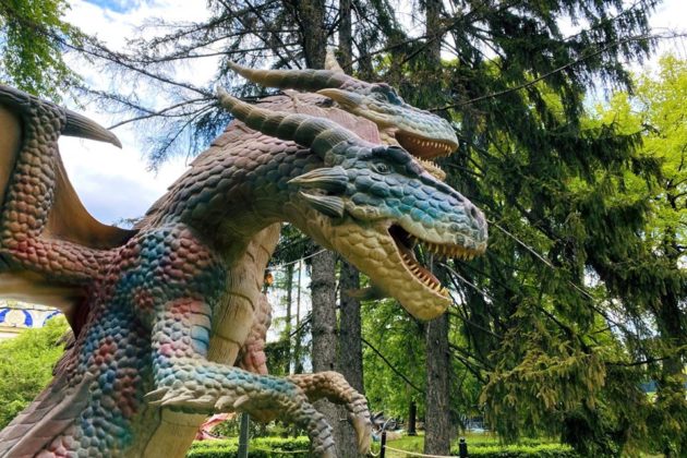 Фентезі-парк живих драконів на ВДНГ