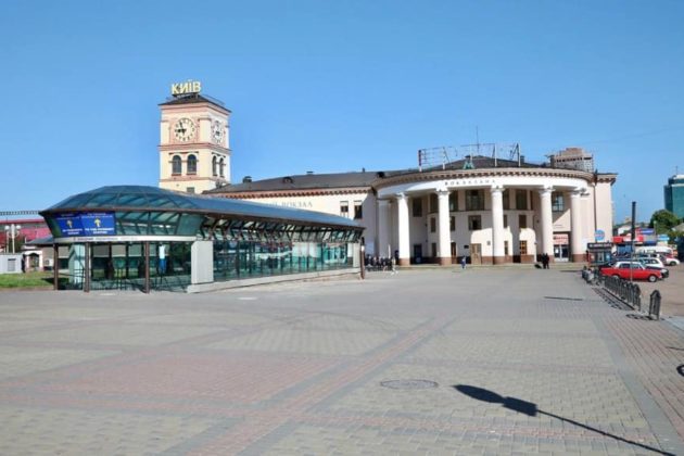 Станцію “Вокзальна” зачинено на вхід та вихід