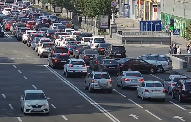 5 авто попали в ДТП на Хрещатику – відео автотрощі