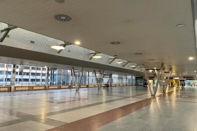 Пасажири не можуть потрапити на залізничний вокзал в Києві – що сталося