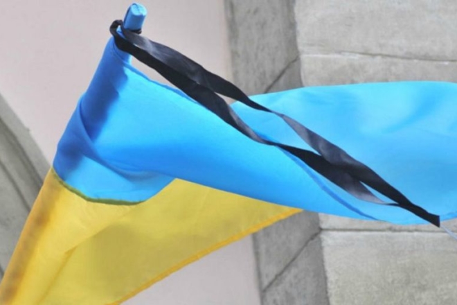 У столиці приспущені прапори. Київ прощається із захисником