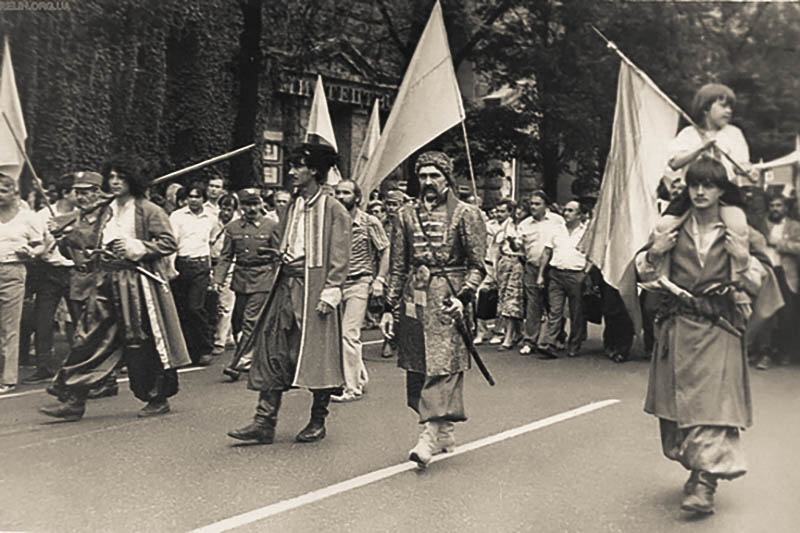 День прапору — Встановлення прапору україни над Київрадою — прапор над Київрадою —24 липня 1990 року український прапор