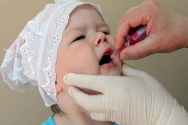 Рівень вакцинації 30% замість 95%. Україні загрожує спалах поліомієліту