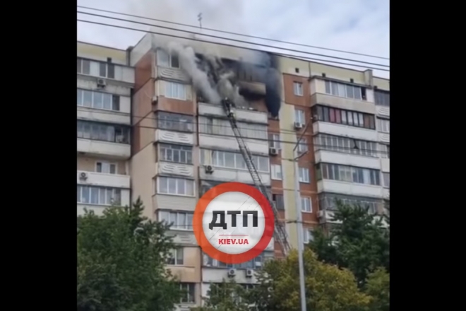 Жінка згоріла живцем під час пожежі на вулиці Закревського