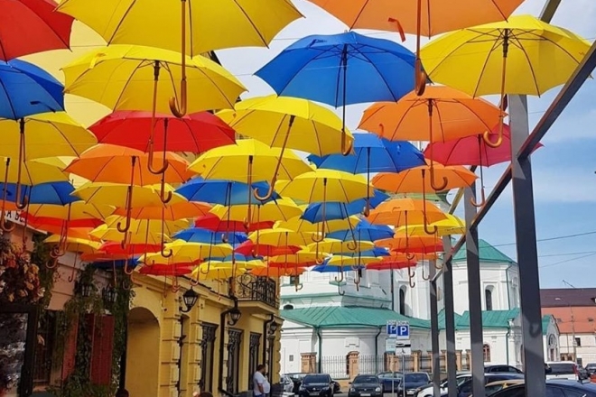Готуймо парасольки і пледи – на Київ суне атмосферний фронт