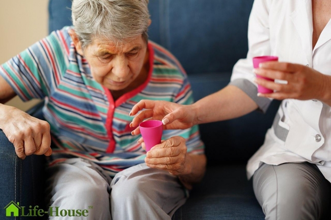 Турбота про літніх людей в період пандемії COVID-19 у пансіонатах Life-House