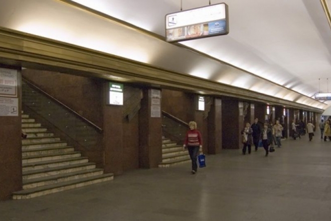 Станція метро “Хрещатик” і пересадка не працюють