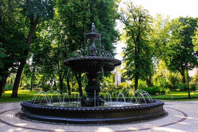 Забудови та атракціонів не буде – Київраді вдалося відстояти три центральних парки