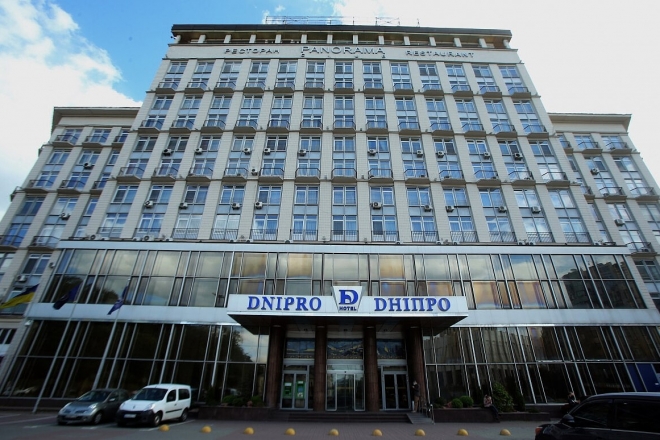 Продаж готелю “Дніпро” оскаржують у суді