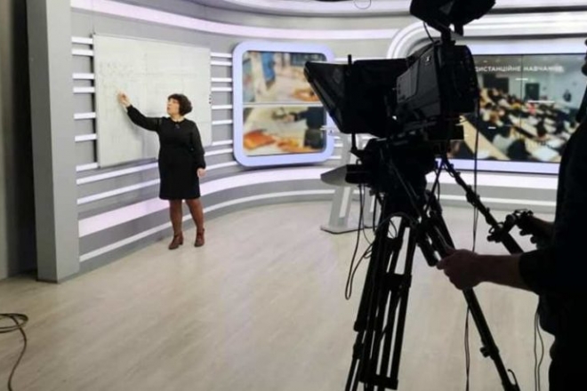 Канал «Київ» відновлює телеуроки для середньої школи