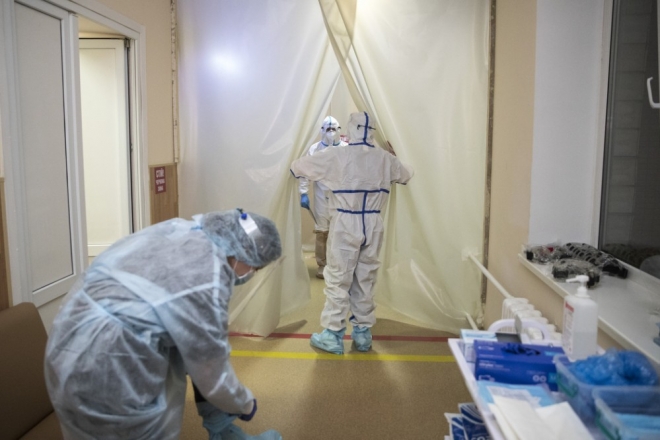 Ситуація тривожна: в Києві 453 нових випадків коронавірусу, 13 – померли