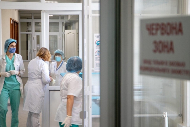 У Київському міському центрі нефрології та діалізу виконали першу трансплантацію нирки в умовах війни