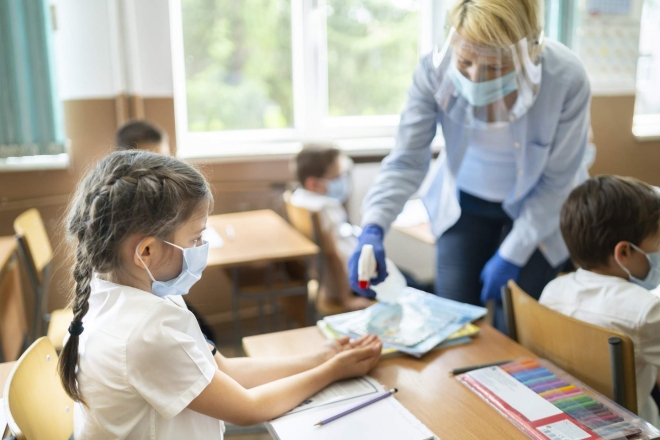 У Києві росте захворюваність у школах: вже понад 2000 інфікованих учнів і педагогів