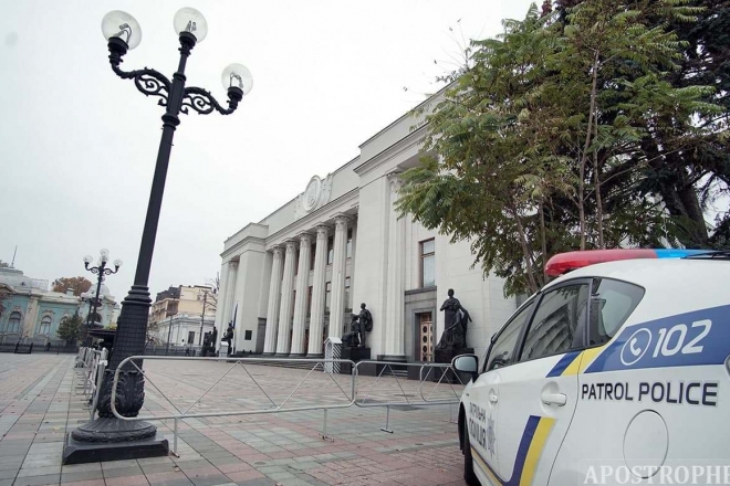 Поліція перекрила підходи до будівлі Верховної Ради – причина
