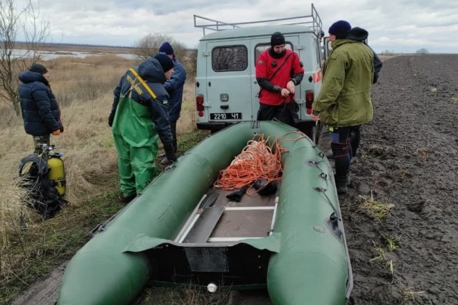 У водоймі на Київщині зник рибалка – його другу добу шукають дрони і водолази