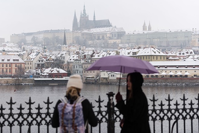 Чехія заборонила в’їзд в країну для іноземців, а Швеція вимагатиме від  прибуваючих негативний тест на COVID-19