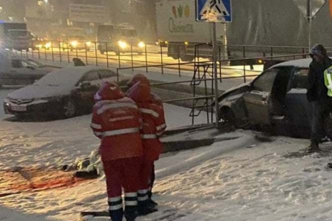 Моторошне ДТП. П’яний водій насмерть збив дівчину в Софіївській Борщагівці (ВІДЕО)