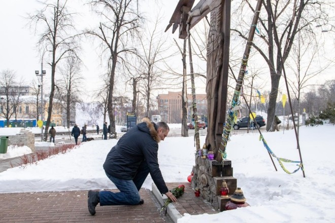 “Ми не відступимося від ідеалів, які відстоювали на Майдані” – Віталій Кличко вшанував Героїв Революції Гідності
