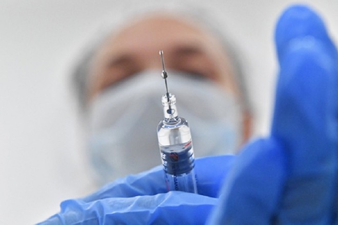 У Києві та області найменше охочих вакцинуватись від COVID-19