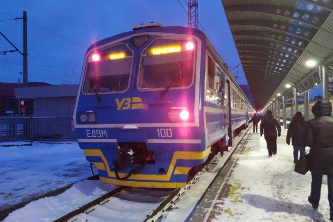 “Як білі люди” – пасажири про нову електричку Київ-Тарасівка