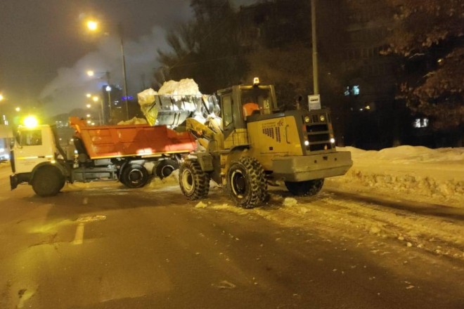 Цифра дня. Скільки тонн снігу вивезли з Києва за добу