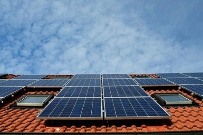Сонячні батареї для власного будинку: види та особливості роботи