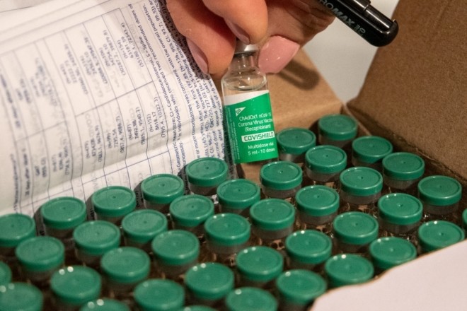 Українці не зможуть обирати між вакцинами Covishield та Pfizer – Ляшко