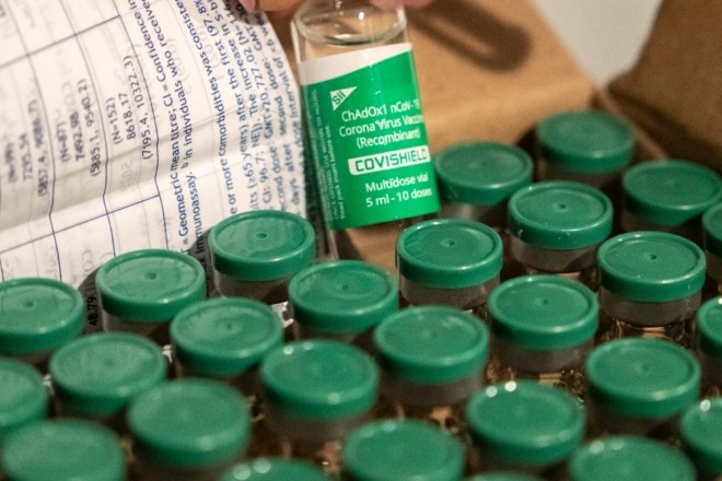 В Україні змінюють схему щеплення вакциною CoviShield