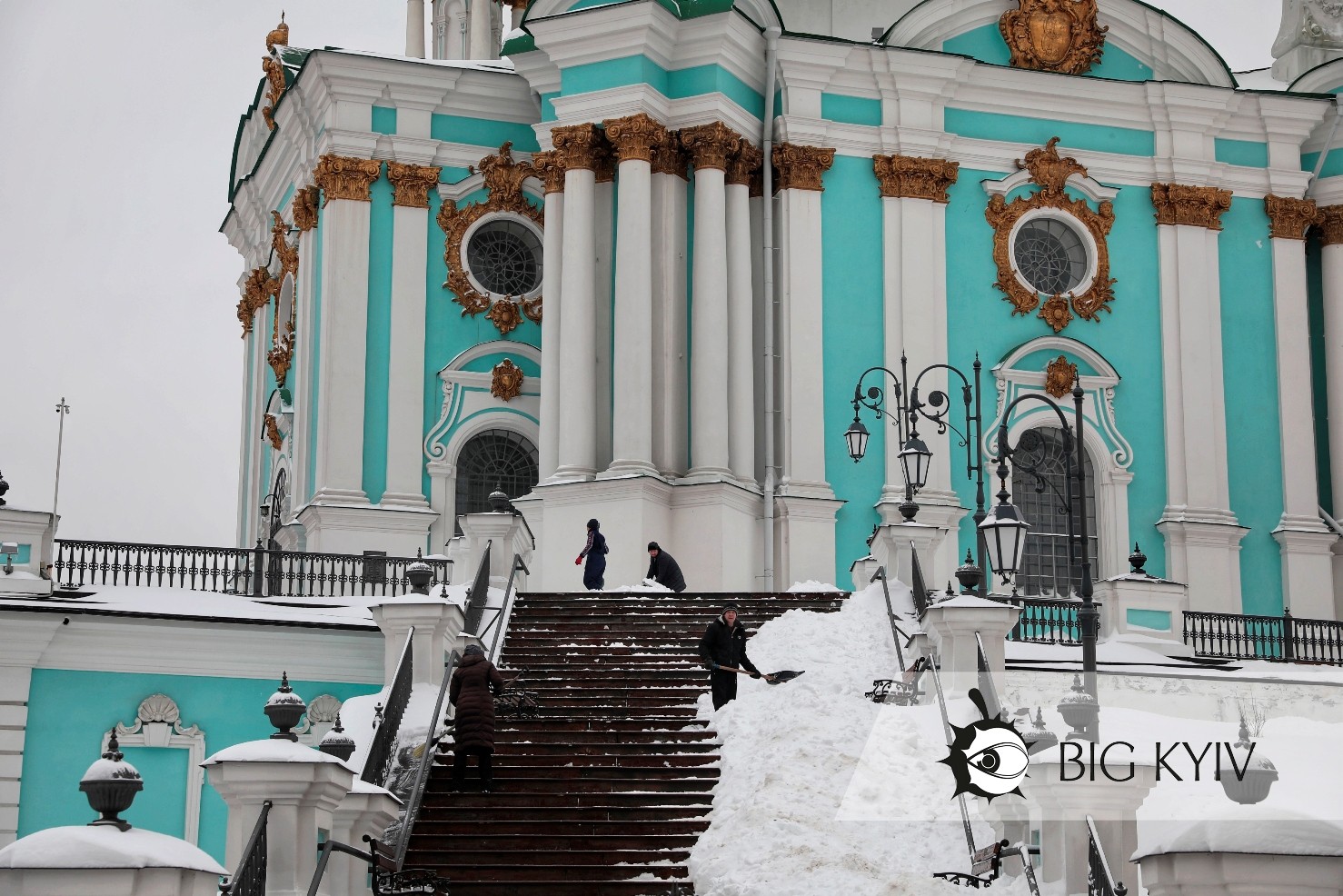 Снег Киев