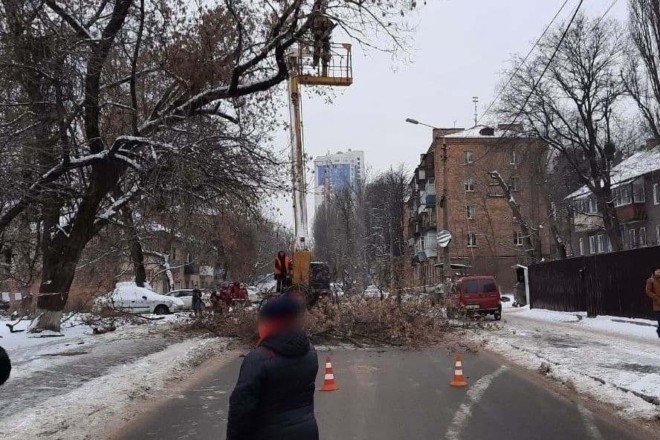 По вулиці Петропавлівській перекрили рух – причина та як об’їхати