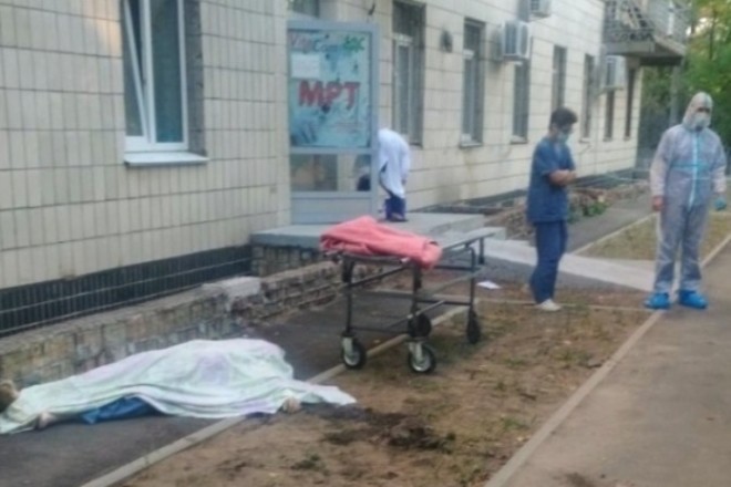 З вікна київської лікарні вистрибнула вже третя людина