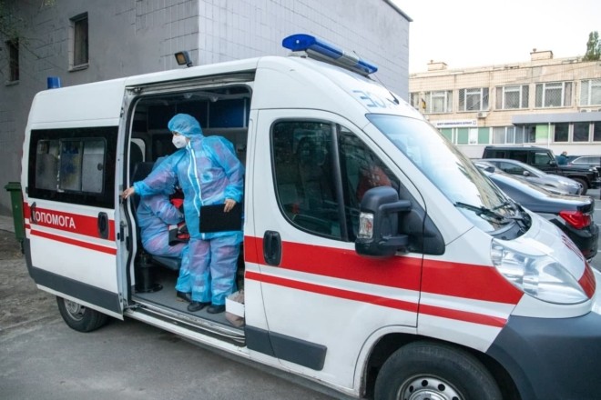 Зрада дня. Лікарні «Укрзалізниці» відмовляються приймати “ковідних” хворих