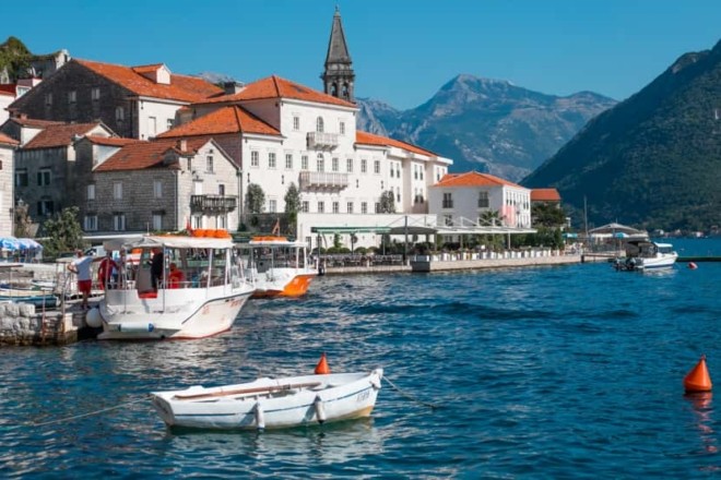 Кияни в травні можуть побачити Чорногорію. Одразу три авіакомпанії оголосили про рейси