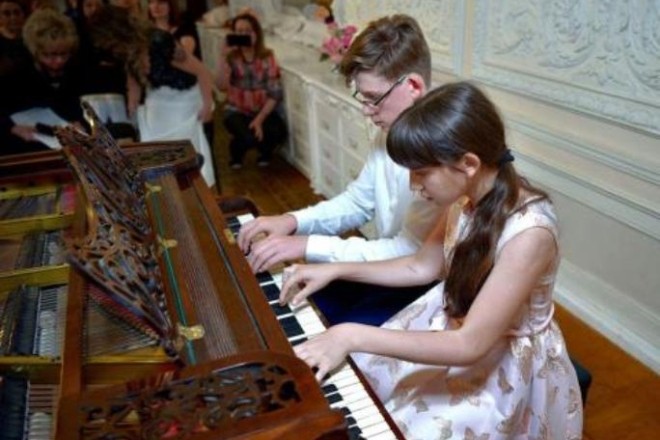 Час добрих справ. У Києві збирають кошти на рояль для музичної школи