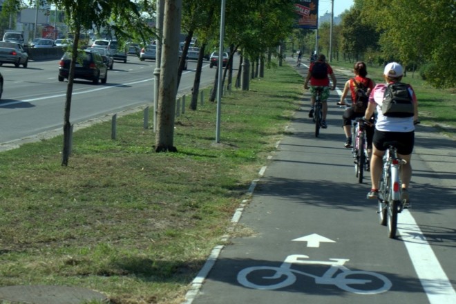 Від Жулянського шляхопроводу до аеропорту «Київ» може з’явитись велодоріжка