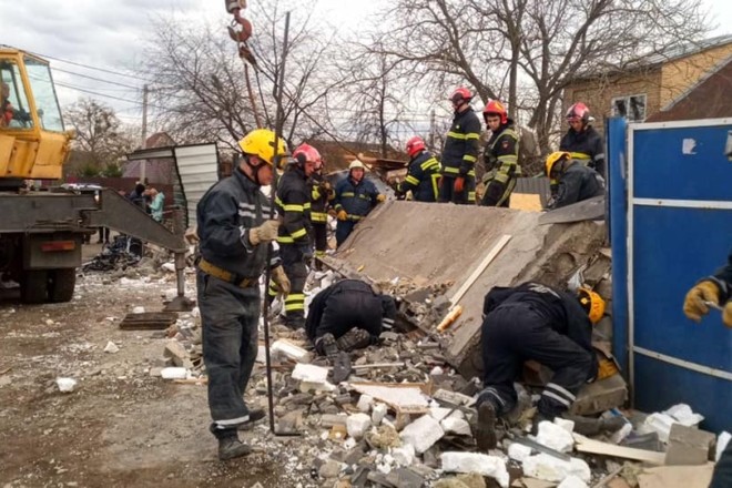 Рятувальники завершили розбирати будівлю, що вибухнула на Солом‘янці: деталі