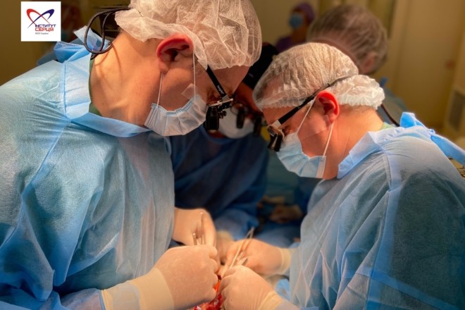 Столичні хірурги врятували двох пацієнток, яким немає і двох рочків. Одна дитина – з дитбудинку