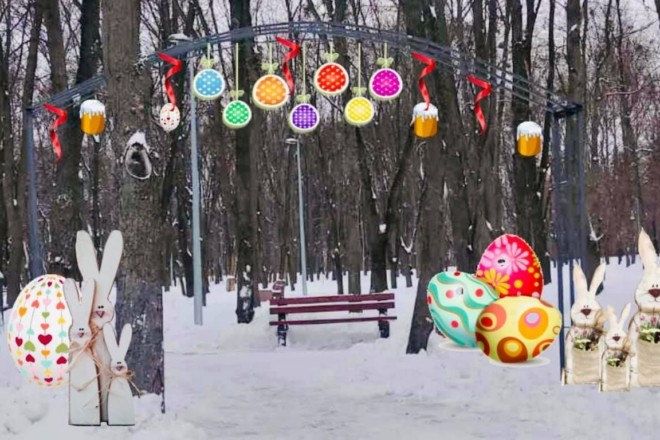 Дитячою фантазією. У Сирецькому парку прикрасили арку до Великодня (ФОТО)