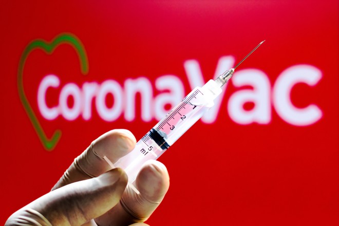 Скільки вакцини CoronaVac отримала столиця – цифра