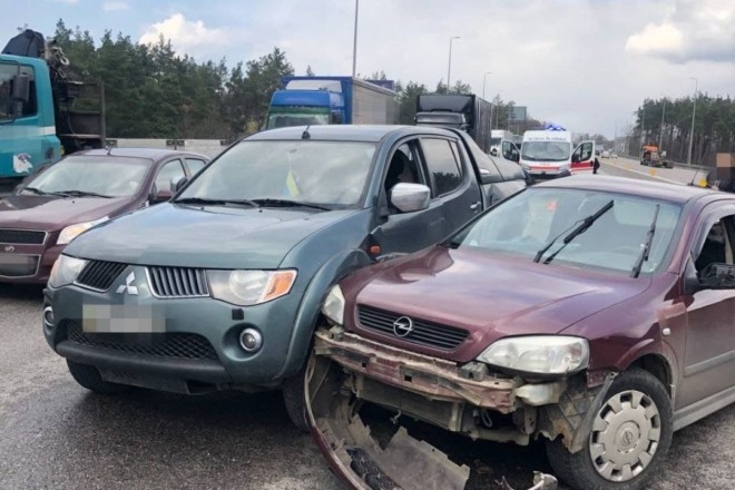 ДТП трапилась на дорозі Київ-Одеса, є поранені – ФОТО