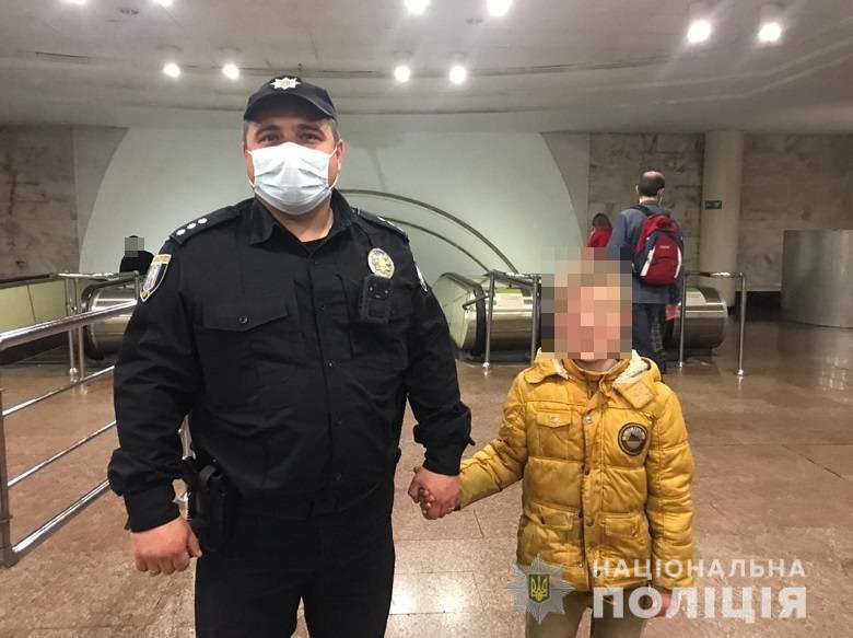 LOL. У Києві батько недодивився за 8-річним сином, а покарали матір