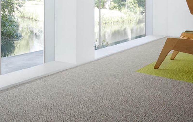 Переваги килимової плитки в домашньому інтер’єрі