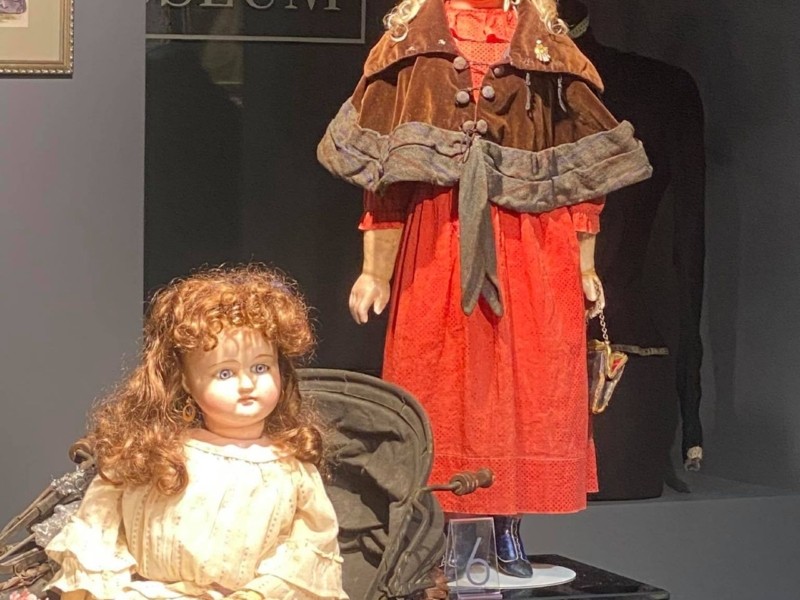 У столичному музеї показали виставку древніх ляльок (ФОТО)