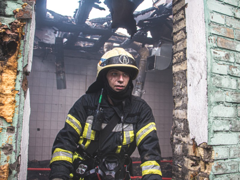 Рятують щоденно. 220 виїздів, 99 пожеж – робота київських рятувальників за минулий тиждень в цифрах