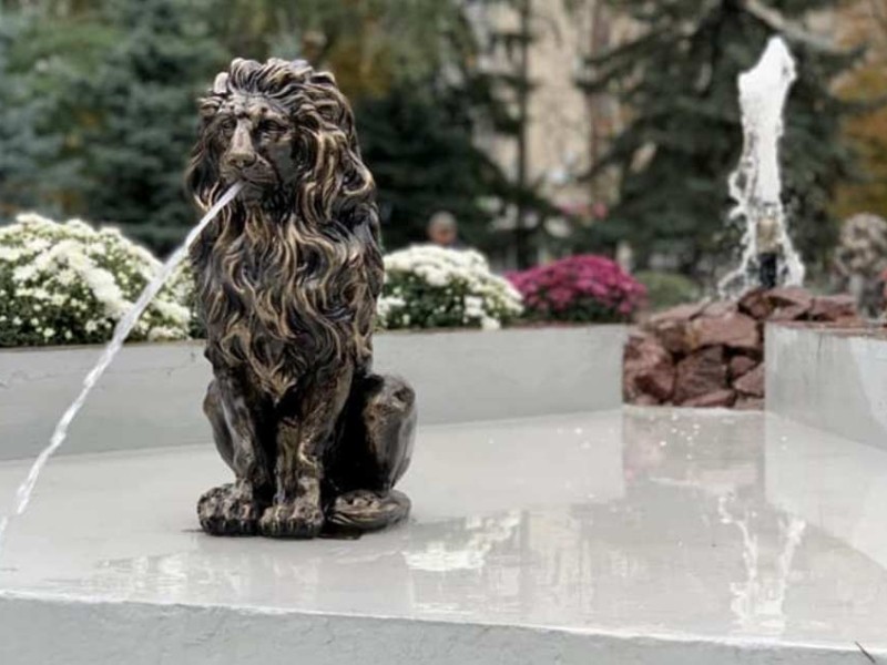 Викрадені леви з Мюнхенського скверу: одного вже знайшли