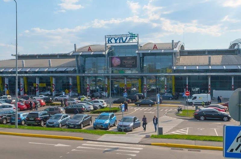 Аеропорт «Київ» зможе подовжити смугу, якщо Київрада надасть йому земельну ділянку