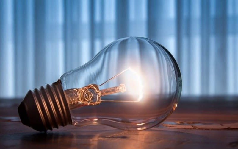 У столиці пропонують заборонити використання ЖЕКами лампочок